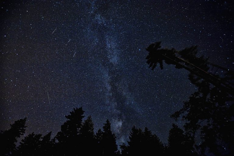 Óránként akár 120 hullócsillagot is lehet látni a Geminidák meteorraj érkezésével